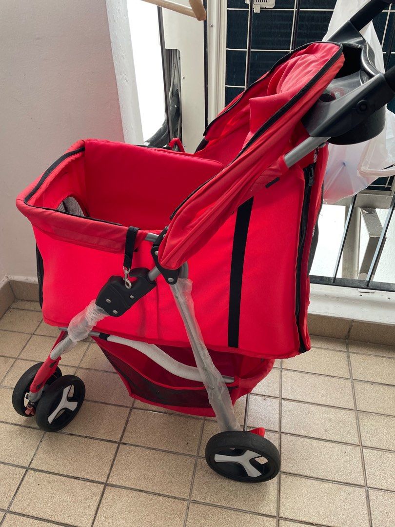 Pet Stroller used twice, Pet Supplies, Homes & Other Pet Accessories