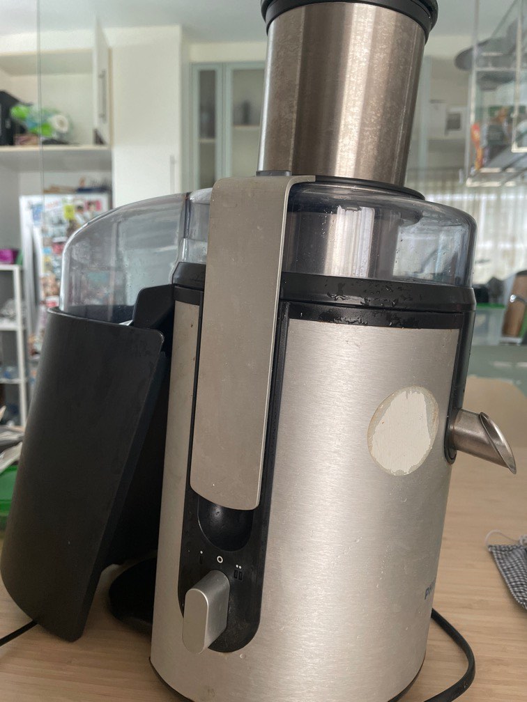 Philips juicer on Carousell