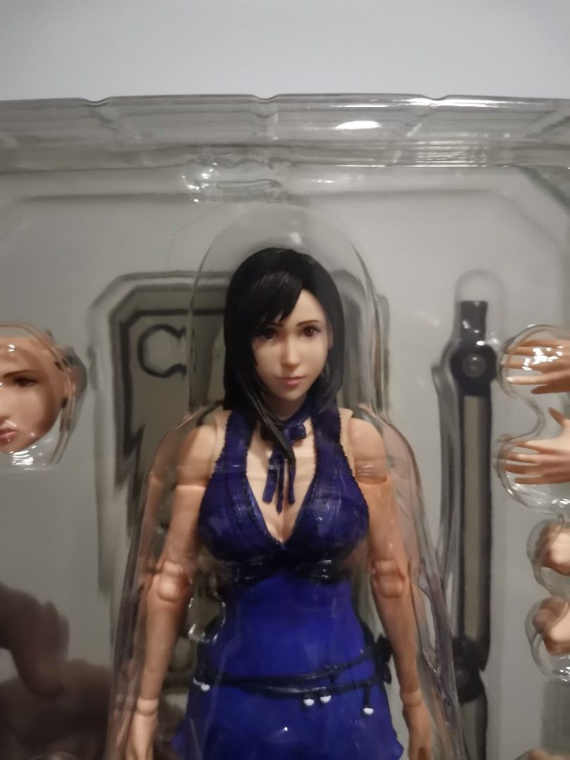 Play arts kai tifa remake on sale