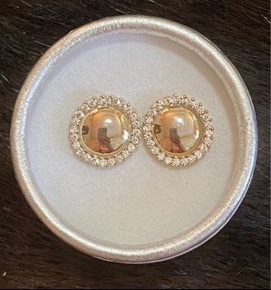 (Category: ) located in . Submitted by mommakitty (Listing ID 1195925065, Image 1). Description: .