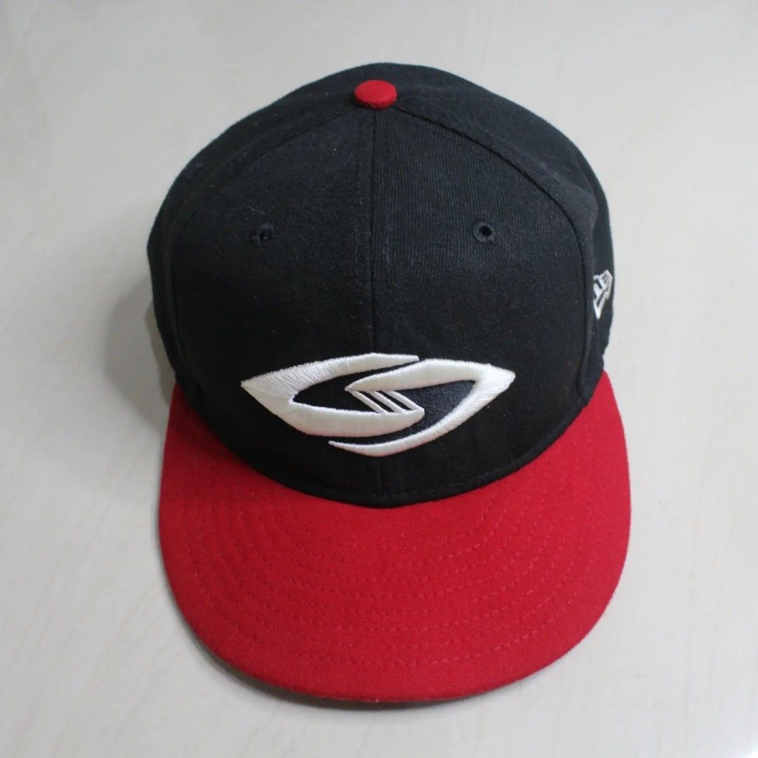 Rare Gongshow New era snapback, Men's Fashion, Watches & Accessories