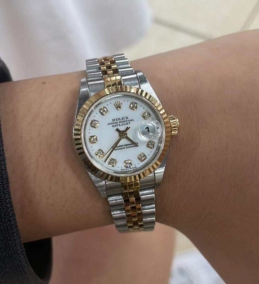 Rolex Datejust Ladies Diamonds (Category: Luxury Watches) located in Malabon City. Submitted by andies.closet (Listing ID 1195850610, Image 2). Description: Rolex Datejust Ladies Two-toned Big Diamonds white dial case size: 26mm year model 1997 condition: 9.5/10 watch with authenticity paper.
