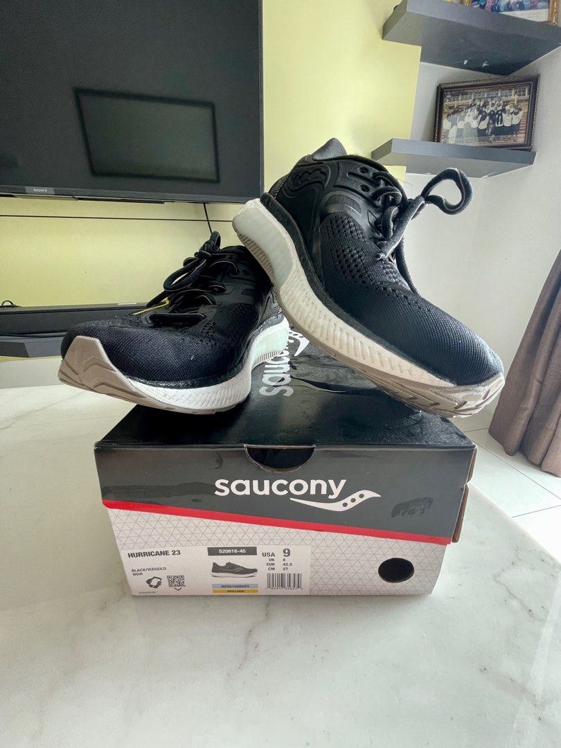 Saucony hurricane 17 45 deals
