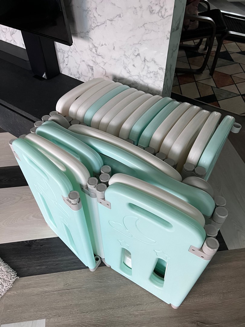 Selling play yard, Babies & Kids, Infant Playtime on Carousell