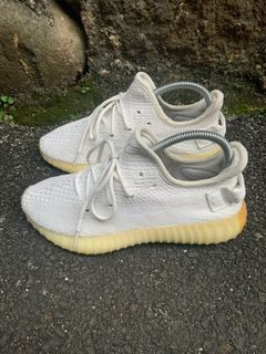 Sepatu Second / Bekas Pakai Adidas Yeezy Boost 350 Size 37.5 / 23.0