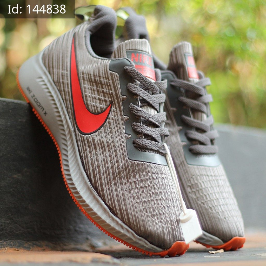 Sepatu nike air max zoom store