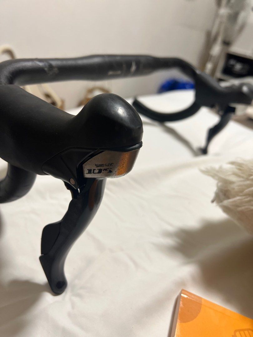 Shimano 105 5700 Shifter, Sports Equipment, Bicycles & Parts, Parts