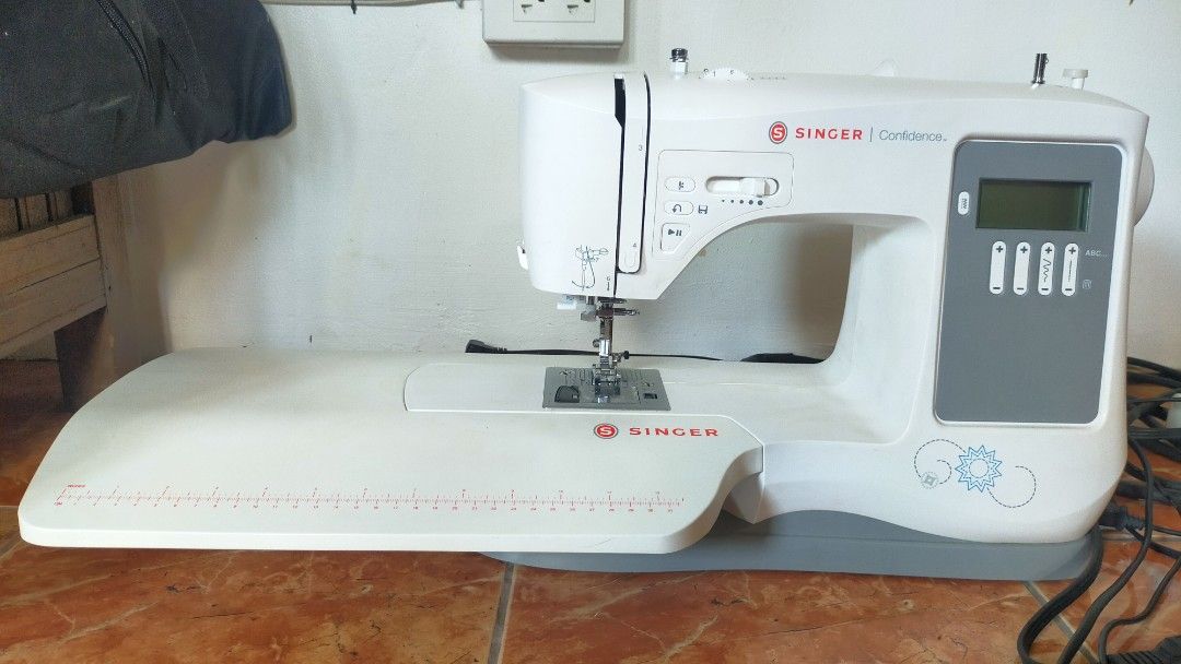 Singer Confidence Sewing Machine, TV & Home Appliances, Other Home