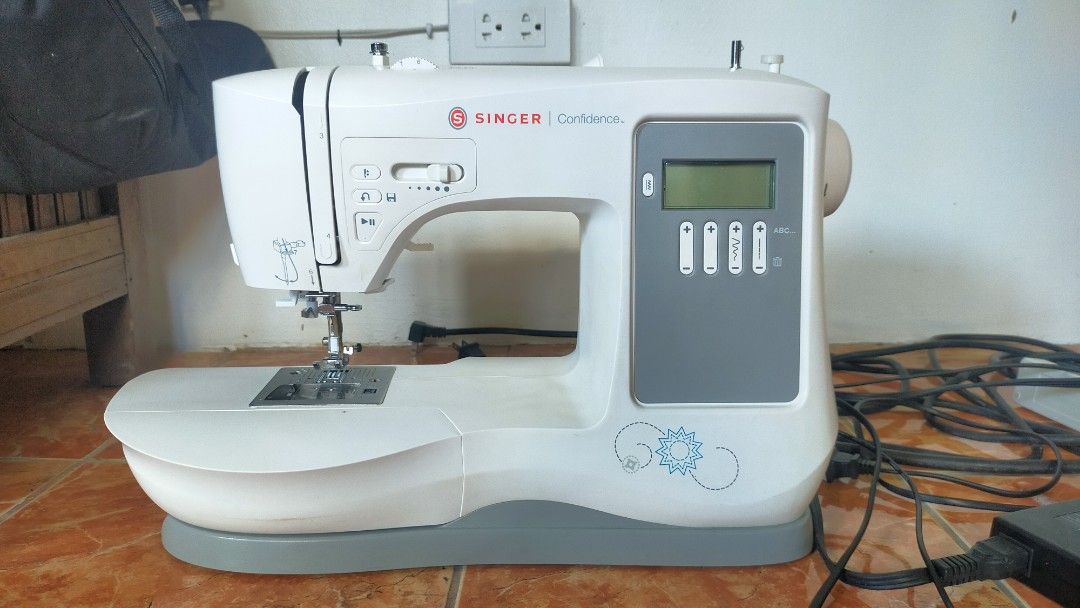 Singer Confidence Sewing Machine, TV & Home Appliances, Other Home