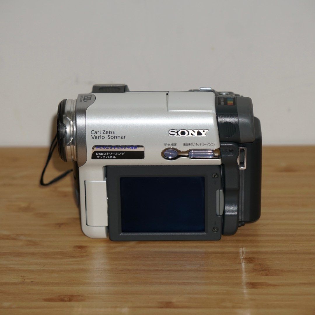 Sony Handycam dcr trv22 攝錄機, 攝影器材, 攝錄機 Carousell