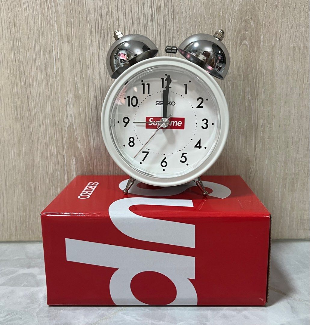 Supreme / SEIKO Alarm Clock , 名牌, 飾物及配件- Carousell