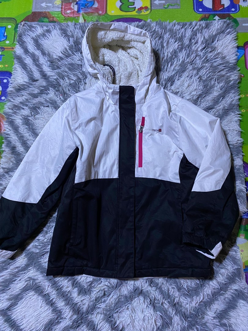 Swiss tech winter jacket Women s Fashion Coats Jackets and