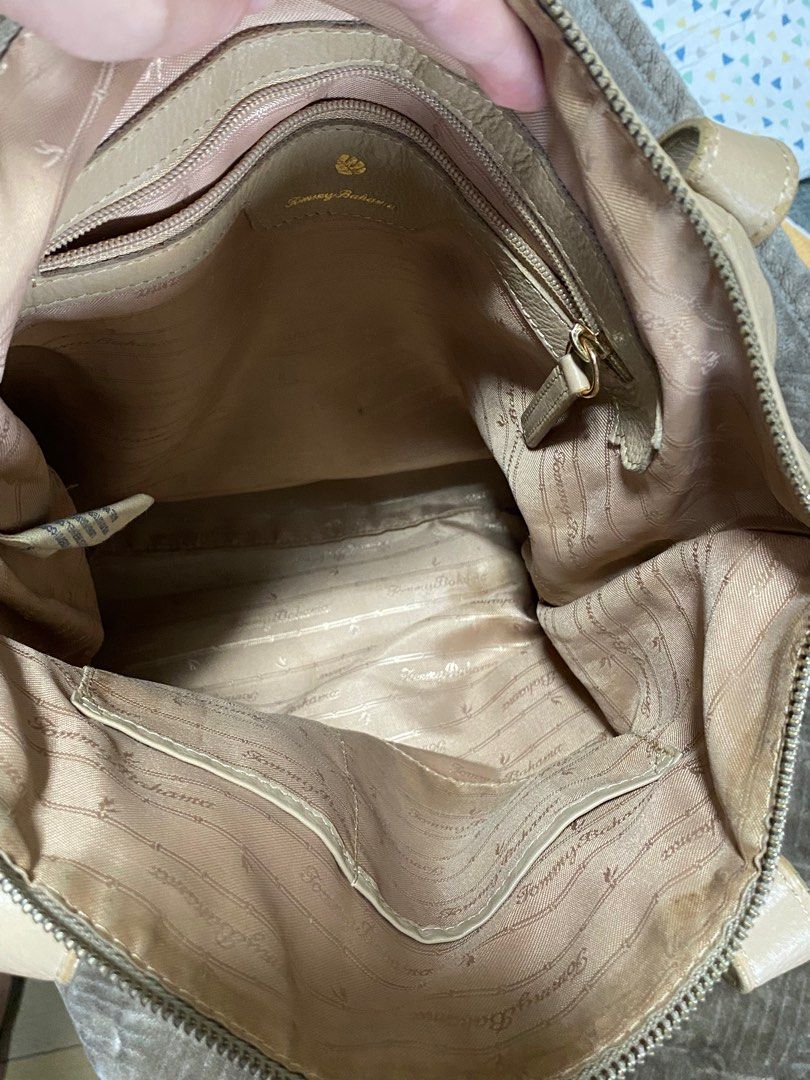 Tommy bahama store leather handbags