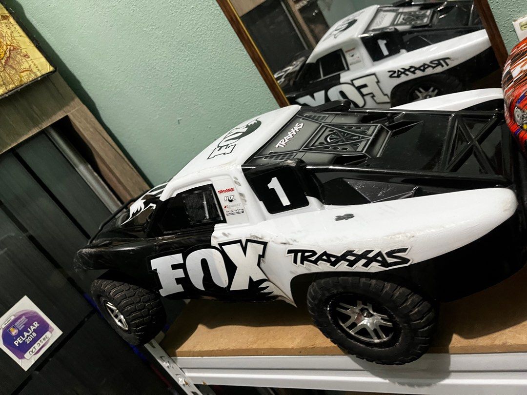 Traxxas slash 4x4 fox edition new arrivals