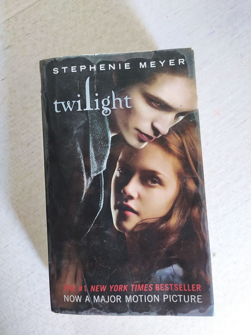 TWILIGHT MINI, Hobbies & Toys, Books & Magazines, Fiction & Non-Fiction ...