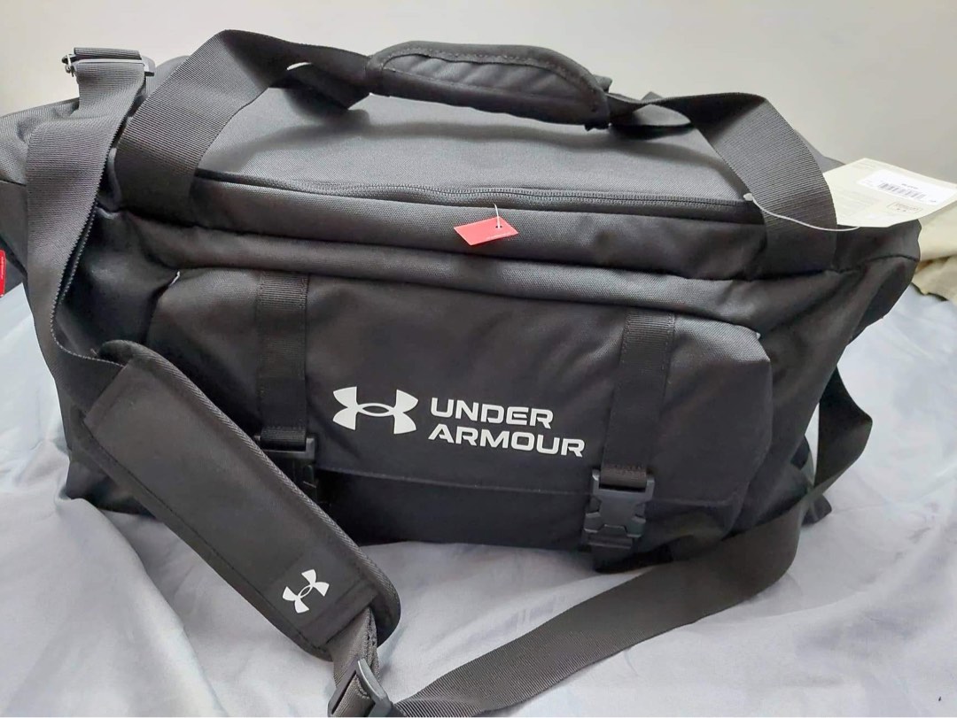 Under Armour Duffle Bag/Gym Bag/Travel Bag, Hobbies & Toys, Travel