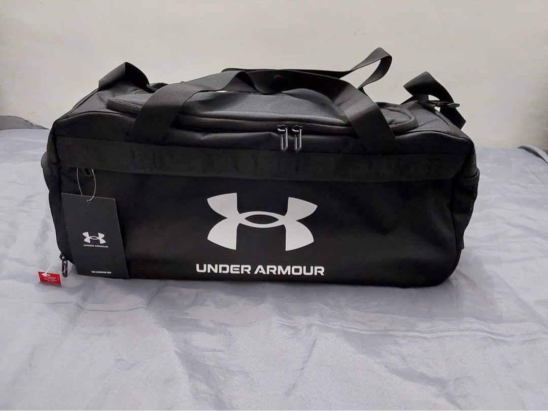 Under Armour Duffle Bag/Gym Bag/Travel Bag, Hobbies & Toys, Travel