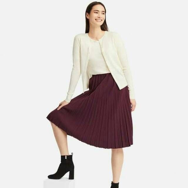 Uniqlo maroon shop skirt