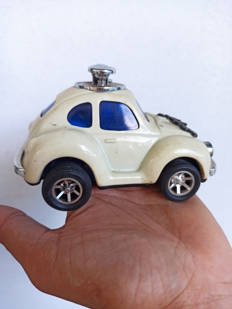 VINTAGE VOLKSWAGEN TIN CAN TOY CAR / LIGHTER, Hobbies & Toys