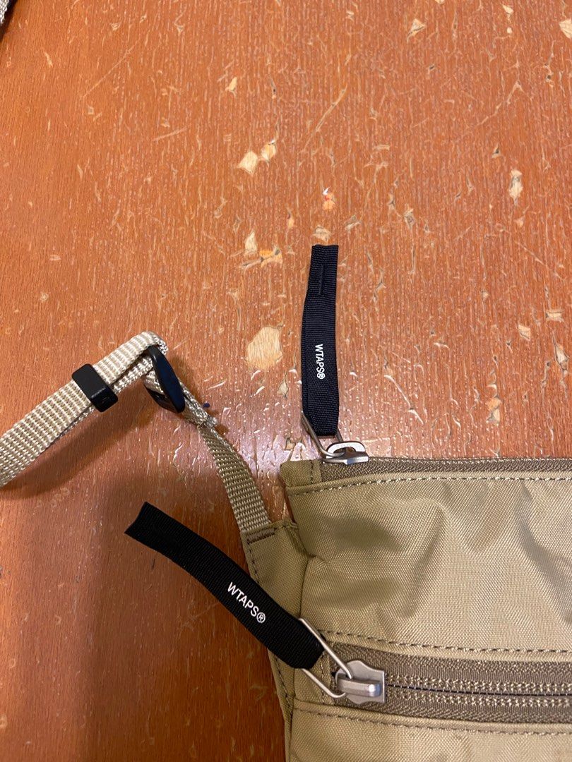 wtaps SLING / POUCH / NYLON BEIGE / FITS ALL, 男裝, 袋, 小袋