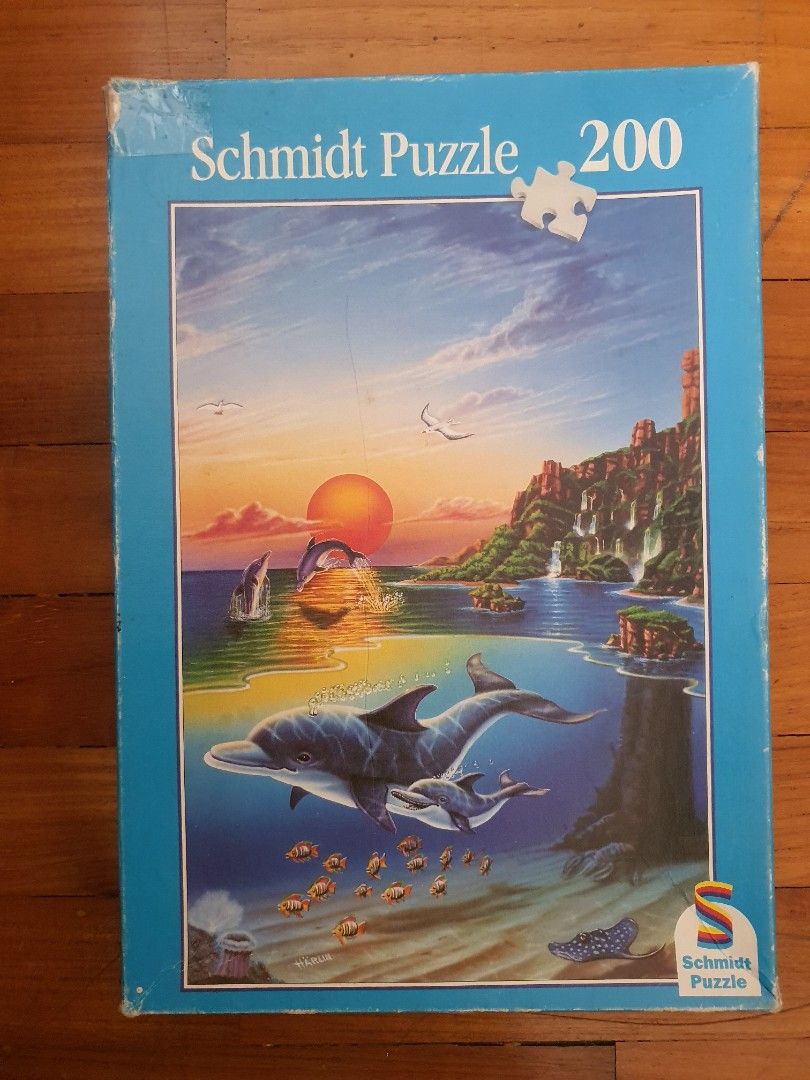 200 pieces puzzle with free kids puzzle, Hobbies & Toys, Toys & Games