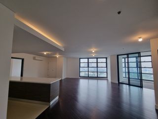 207sq.m 3BR GARDEN TOWERS Ayala Center, East Street, Makati City