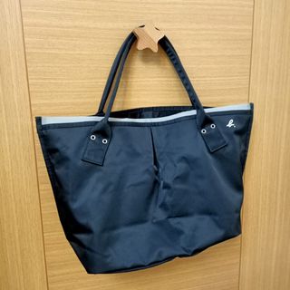 由 shellimay0016 (刊登 ID 1196145962，圖片 1) 提交，位於 的 (類別：)，說明：。