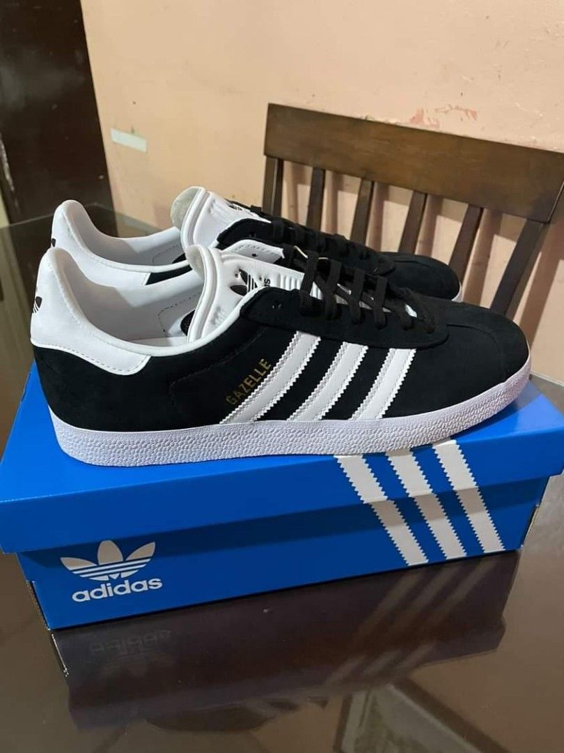 Adidas gazelle box store