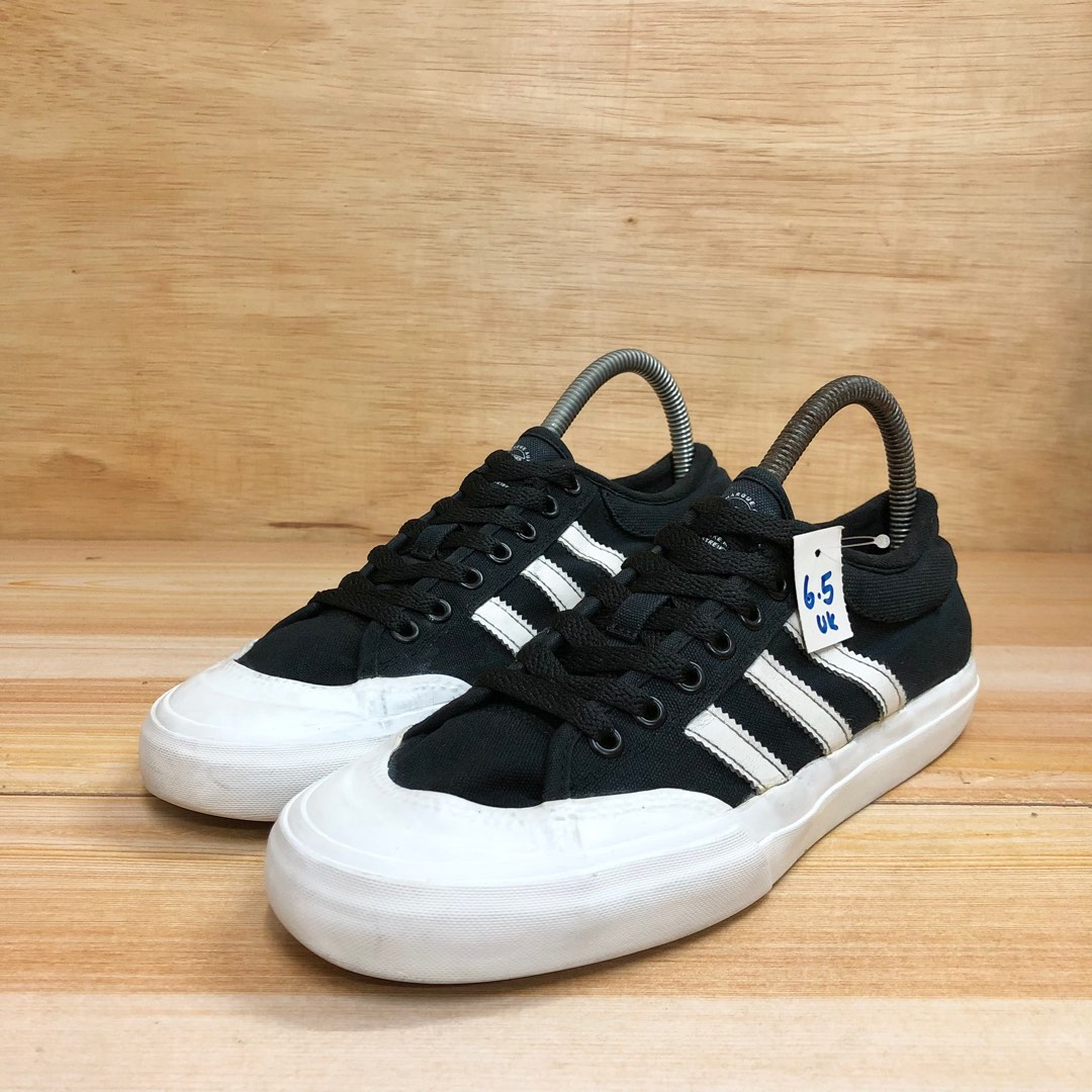 Adidas top match courts