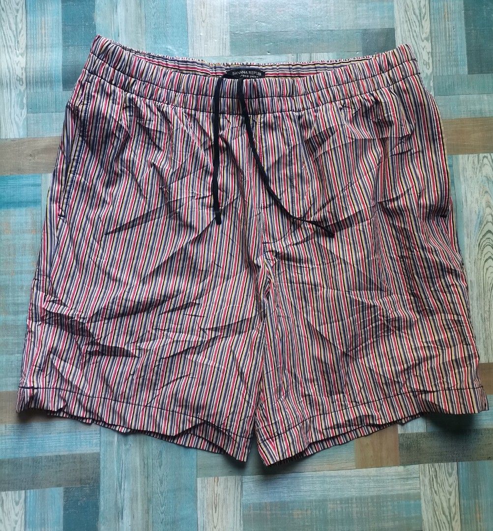 Banana republic sale hybrid shorts