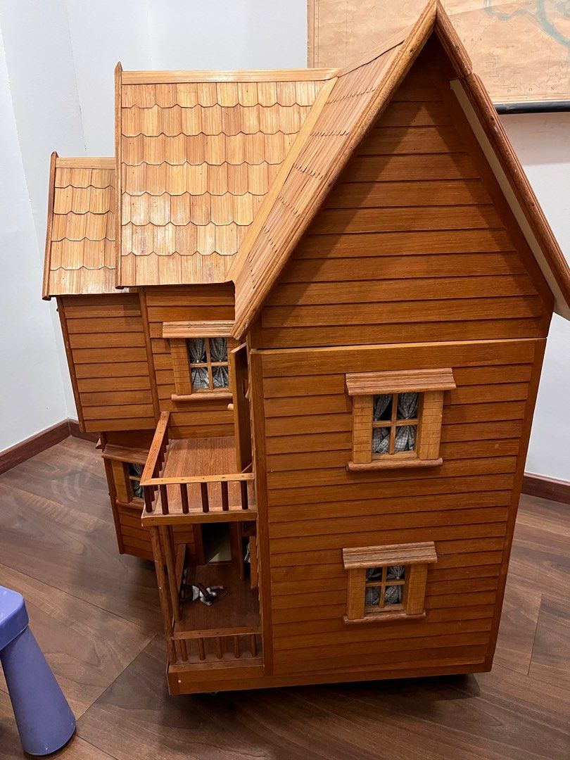 very wooden dolls house