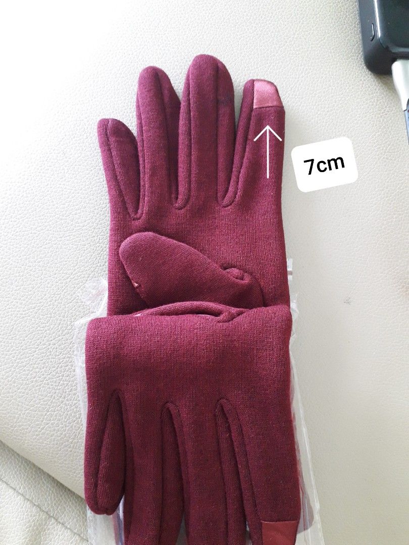 Screen Touch Winter Gloves (Fabric) (Category: Travel Essentials & Accessories) located in Singapore. Submitted by leng8021 (Listing ID 184511260, Image 3). Description: Total no of winter gloves sold in 2017:- 117 pairs; in 2018:- 108 pairs; in 2019:- 94 pairs Brand new , Ready Stock $5 for 1 pair Colour avail- grey, maroon red Recommended for ladies, selected for man material:- Light, Fabric, inside furry keep warm during winter touch screen (m