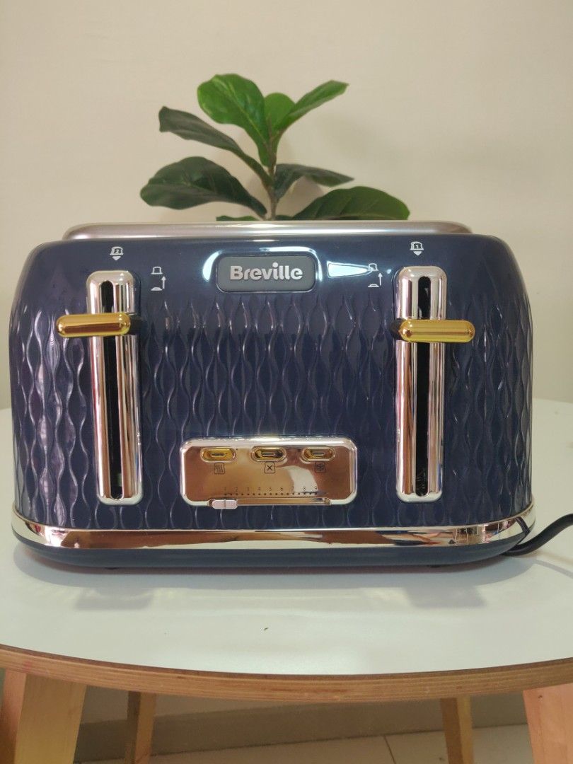 Breville curve collection 4 slice, TV & Home Appliances, Kitchen