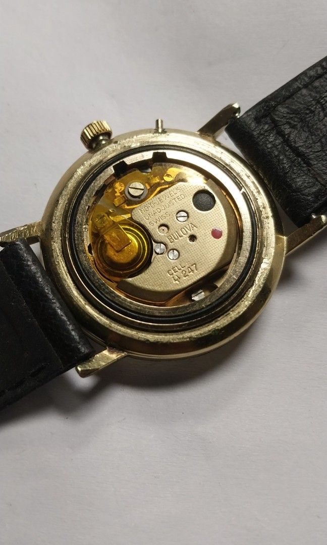 Bulova Accutron quartz, Men's Fashion, Watches & Accessories, Watches