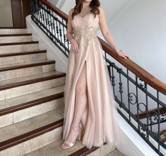 Champagne gold gown discount