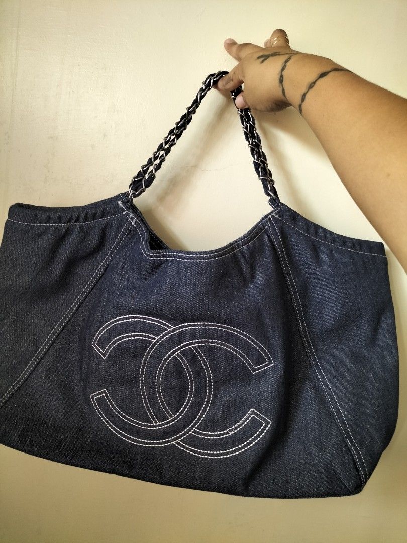 Chanel tote denim