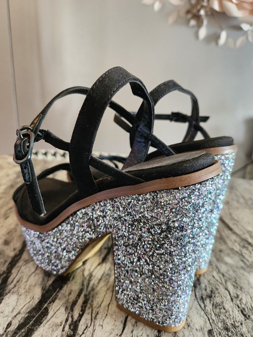 Blingy wedges discount