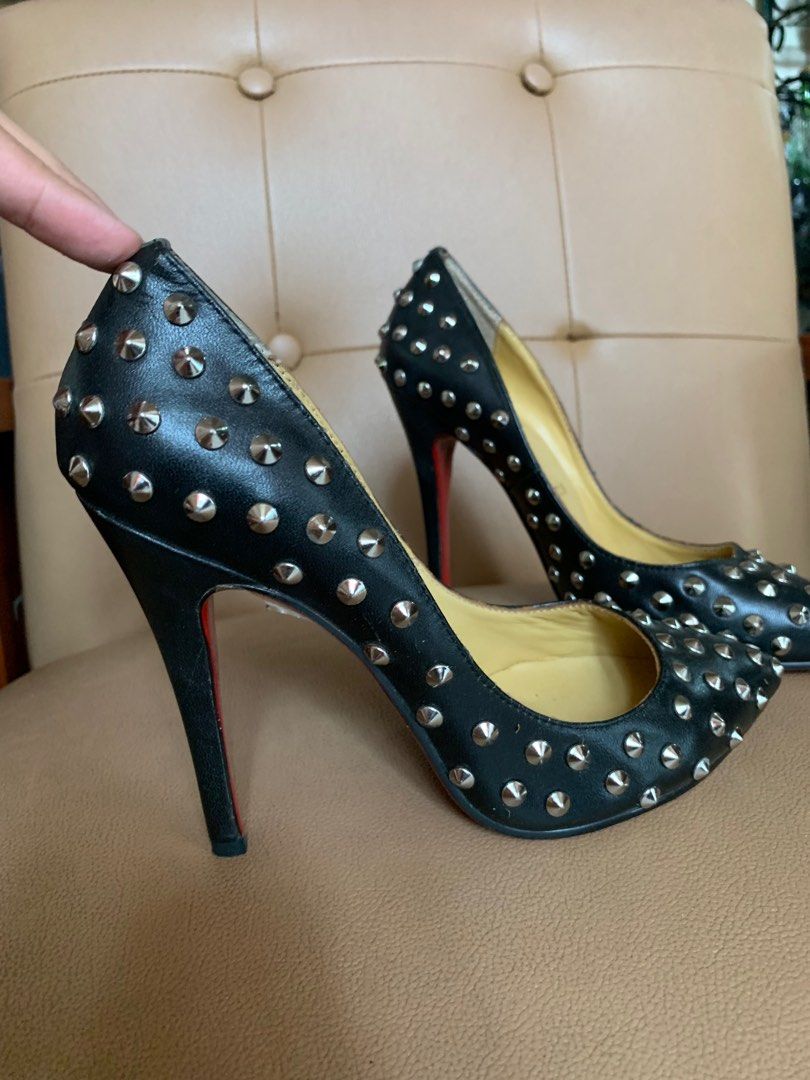 louboutin studs heels