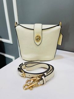 (Kategori: ) berada di . Dikirim oleh TipExpress (ID iklan 1196092847, Gambar 1). Deskripsi: .