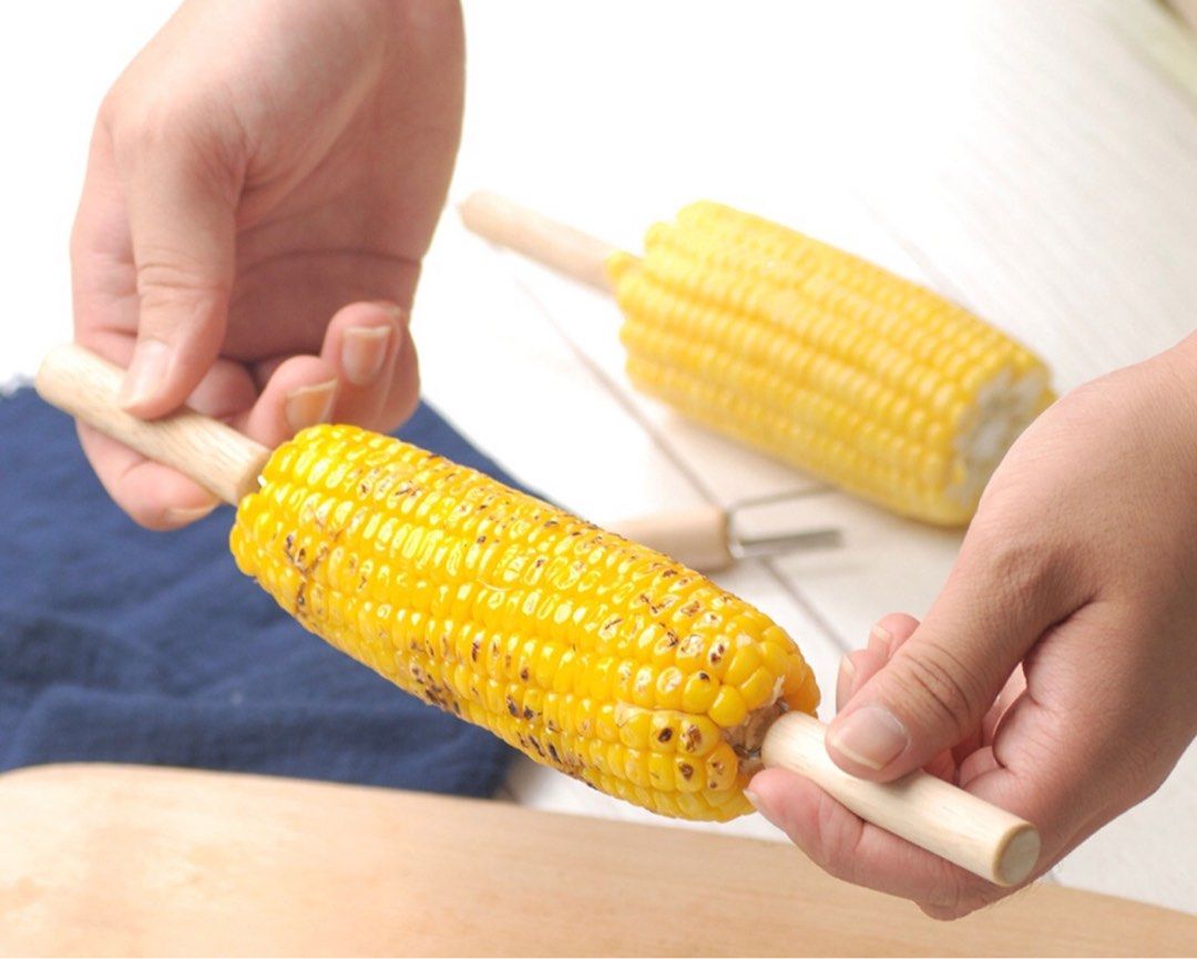 Corn holder (Category: Bakeware) located in Dipolog. Submitted by playmatesfriend.ph (Listing ID 1196118025, Image 2). Description: .