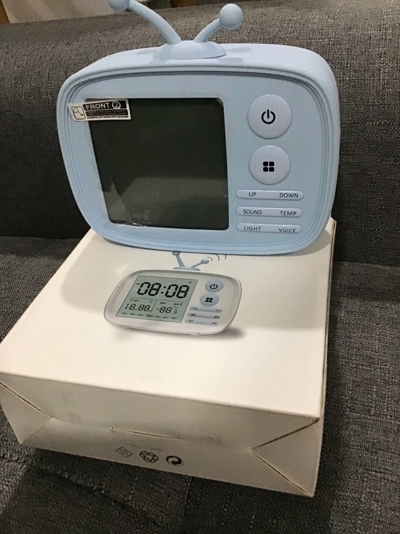 Cute alarm clock tv (Category: Clocks) located in Mandaluyong City. Submitted by gold_finds (Listing ID 1196011341, Image 1). Description: Authentic No issues Brand new.