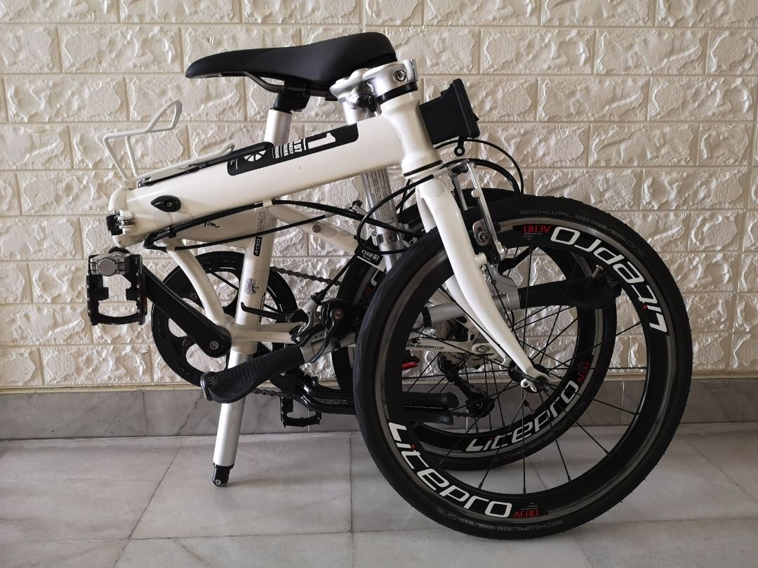 Dahon speed d7 Chromoly 4130 frame Upgraded 10 Speed Tiagra
