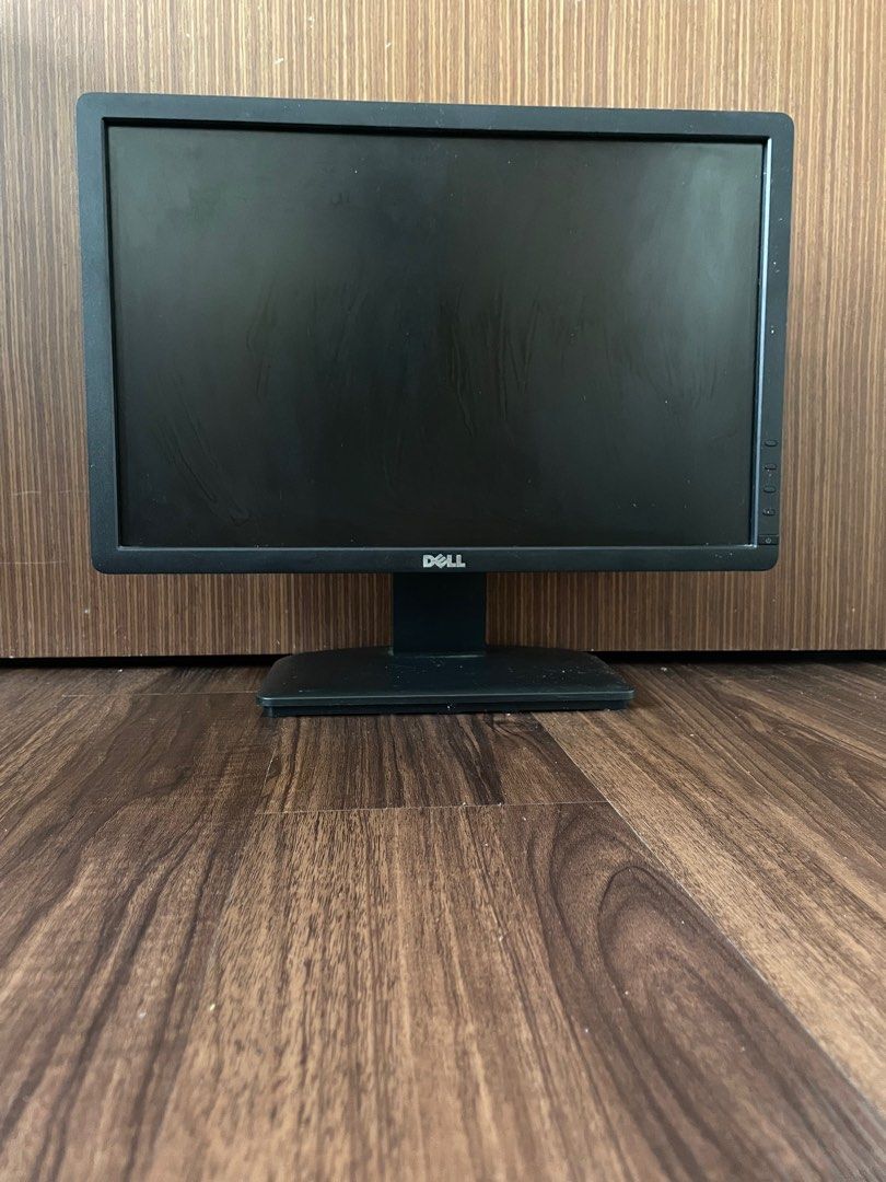 Dell Monitor 18 inch, Computers & Tech, Parts & Accessories, Monitor