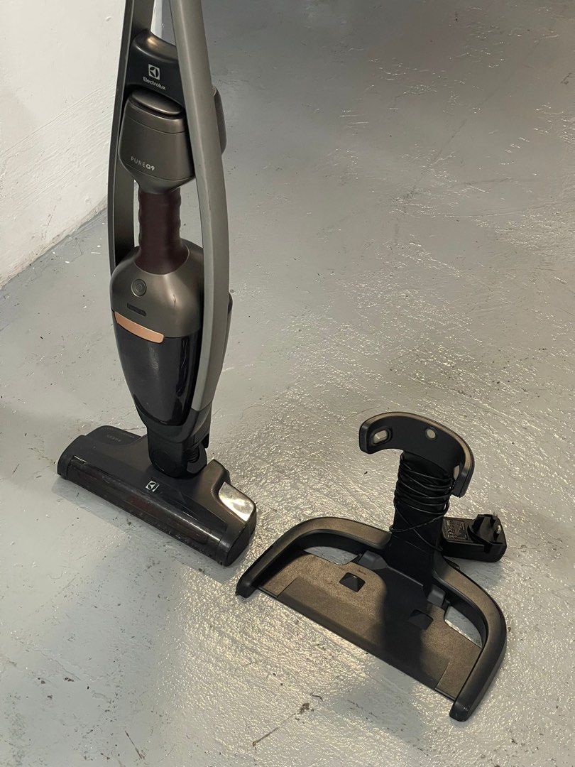 Electrolux Pure Q9 (PQ913EM) Handstick Vacuum Cleaner Mahogany