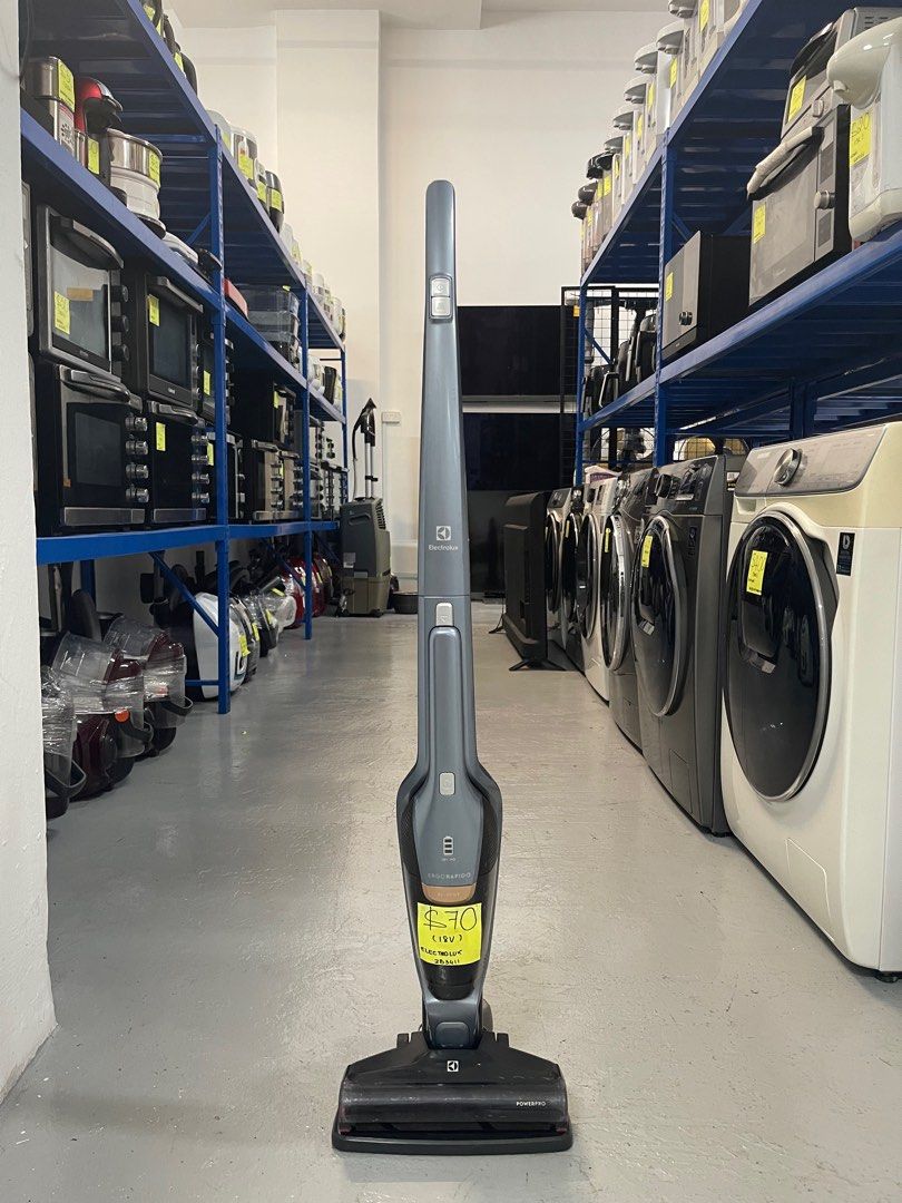 ELECTROLUX ZB3411 HANDSTICK VACUUM CLEANER 18V 2 IN 1 ERGORAPIDO POWERPRO Condition 8 10 70 TV Home Appliances Vacuum Cleaner Housekeeping on Carousell