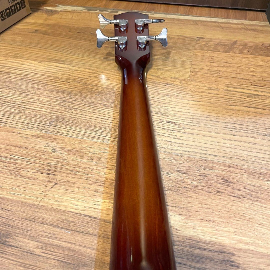 Fender Acoustic Resonator Bass FR51, Hobbies & Toys, Music & Media