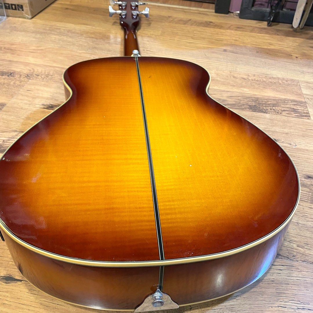 Fender Acoustic Resonator Bass FR51, Hobbies & Toys, Music & Media