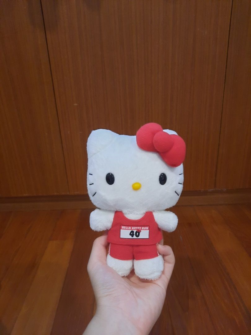 Hello Kitty Run Soft Toy / Singapore Marathon Hello Kitty, Hobbies ...