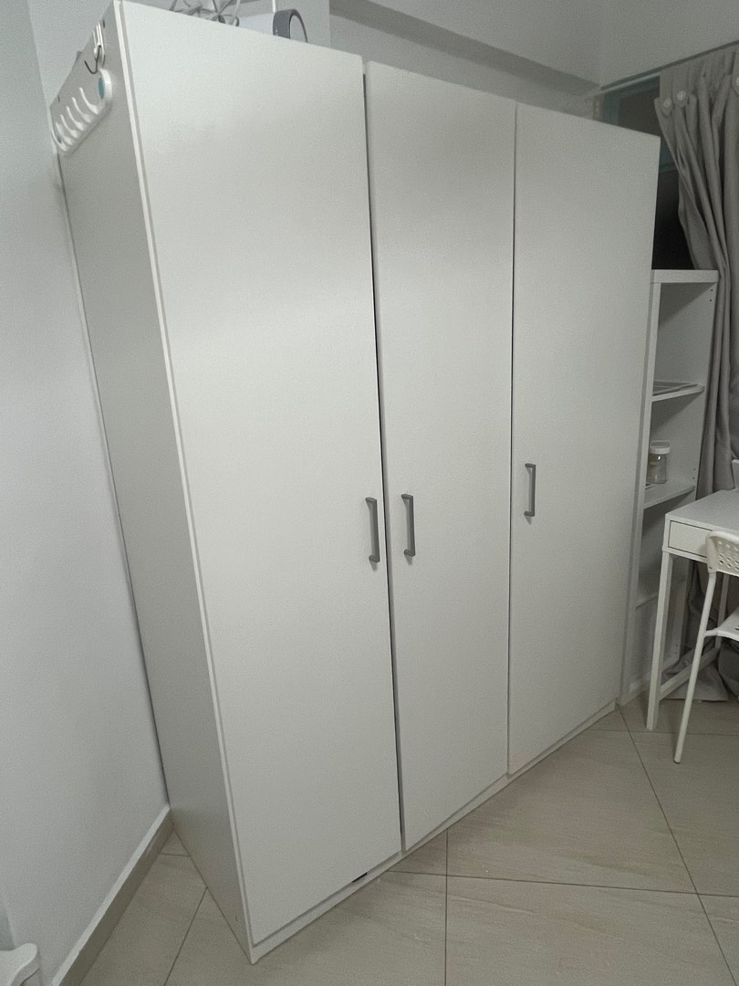Ikea dombas 3 door wardrobe 140 x 181, Furniture & Home Living, Furniture, Shelves,