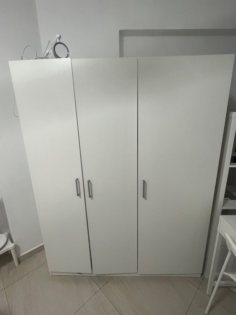 Ikea dombas 3 door wardrobe 140 x 181, Furniture & Home Living, Furniture, Shelves,